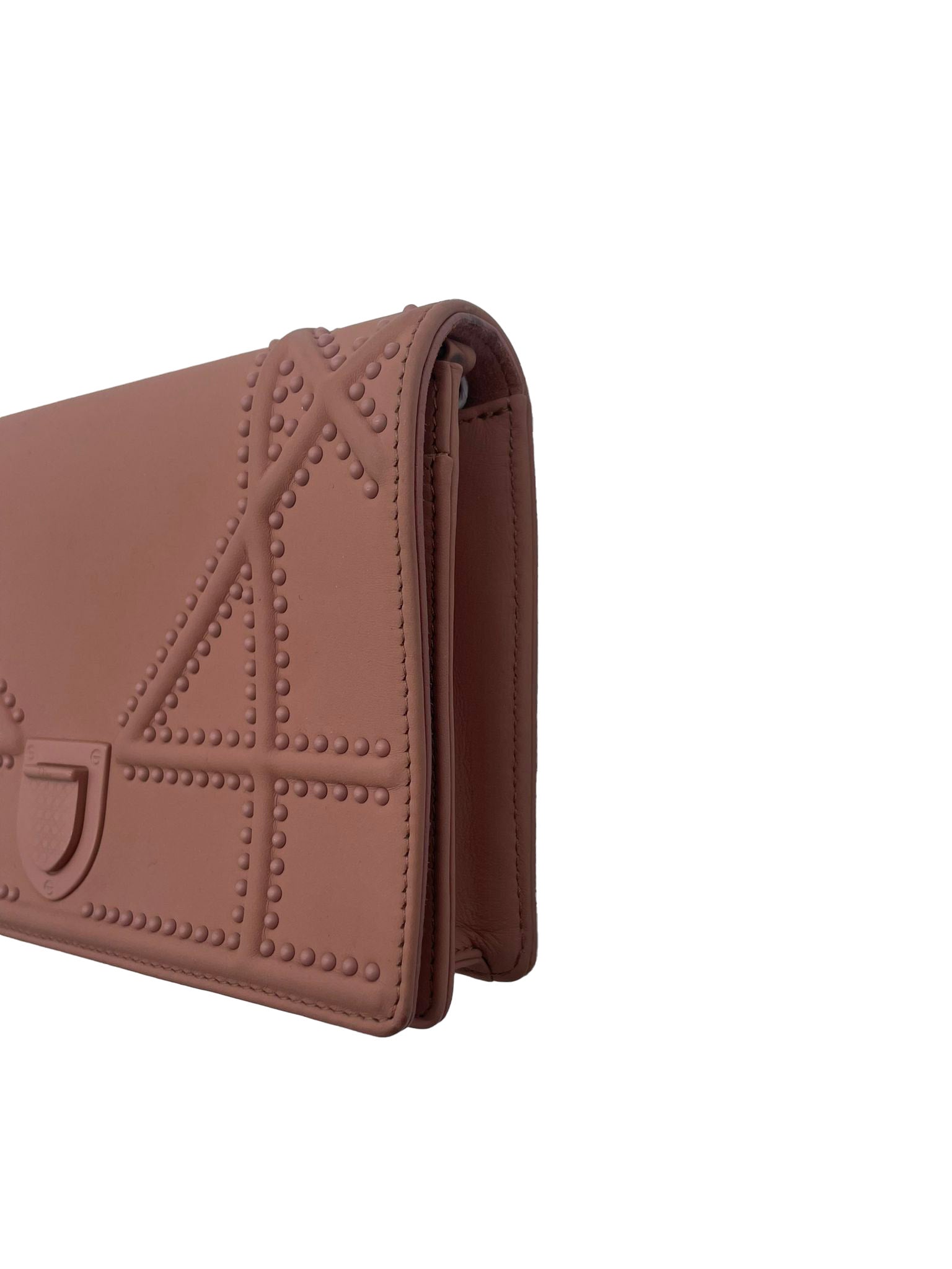Dior Wallet On Chain Diorama