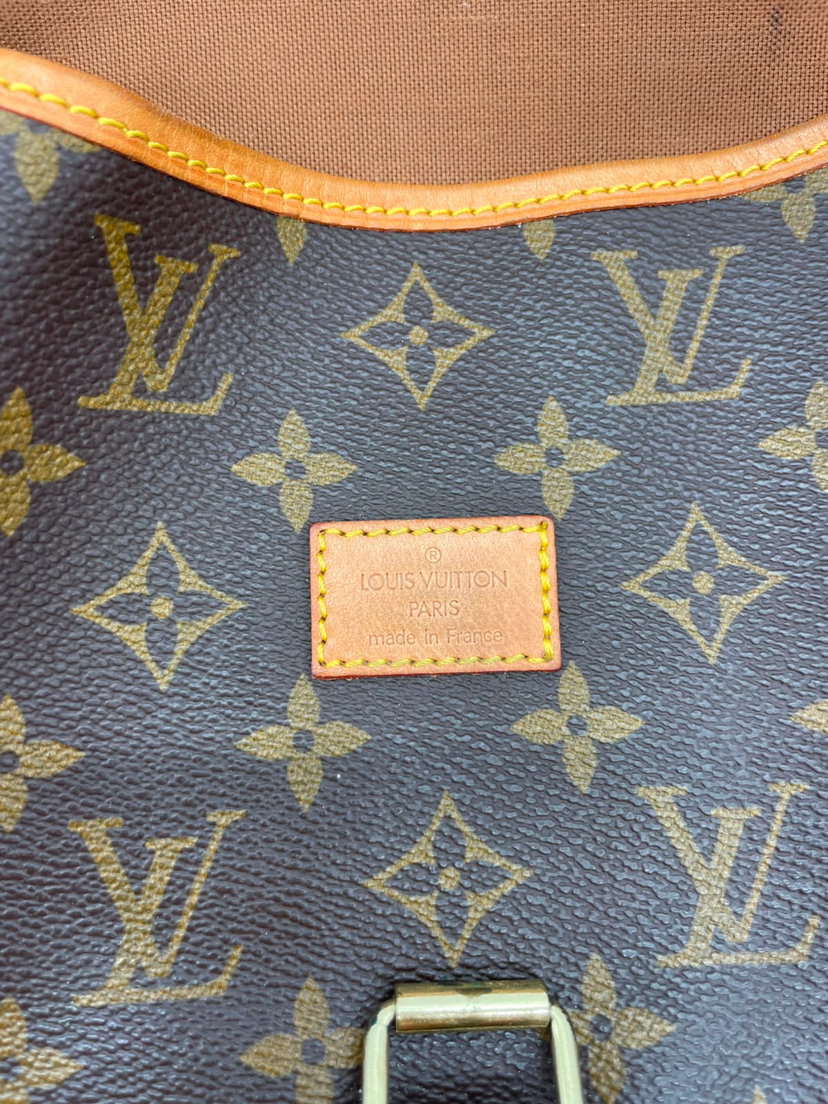 Louis Vuitton Saumur
